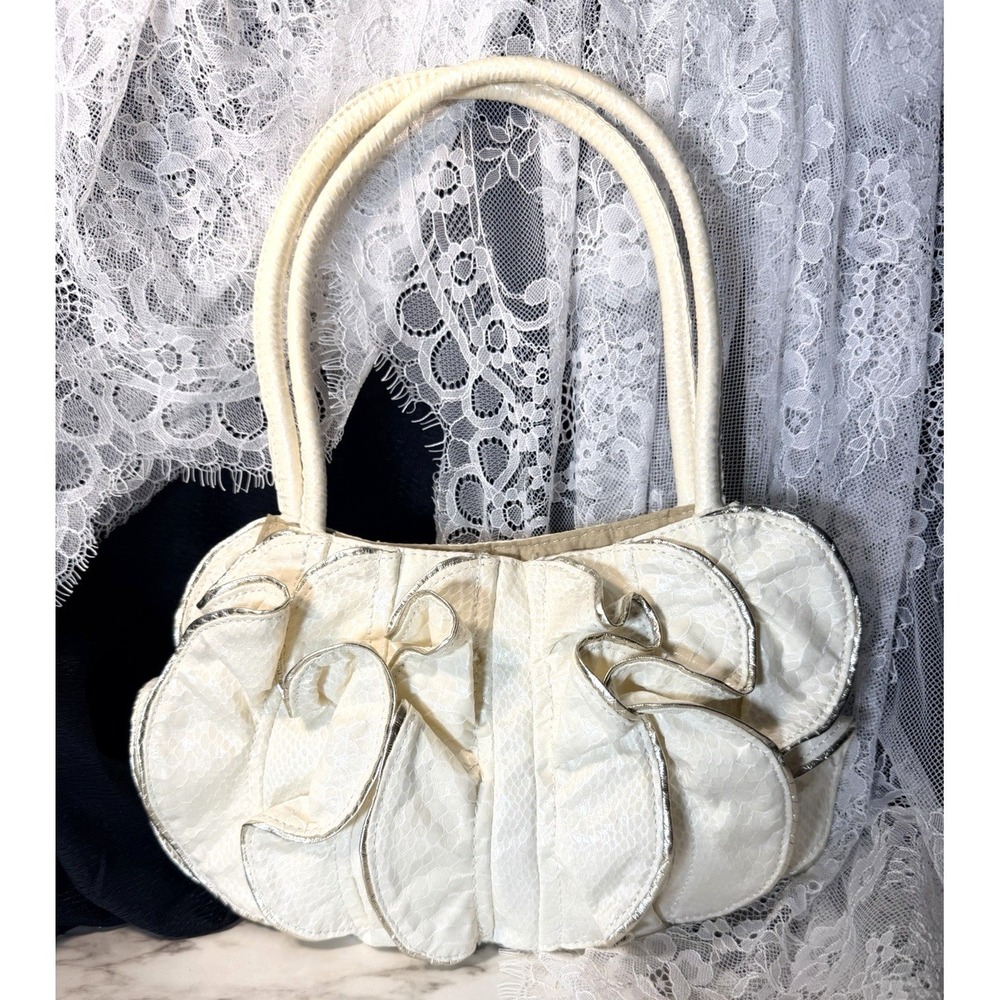 SR SQUARED BY SONDRA ROBERTS LAYERED RUFFLES SNAKESKIN TEXTURE HANDBAG (A2958)